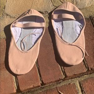 Ballet shoes ladies size 9 - they are eurotard